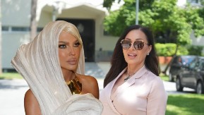 ŠTA ĆE REĆI CECA KAD VIDI SVOJU DESNU RUKU SA KARLEUŠOM? Kamere uhvatile Jelenu sa njom, pomirile su se! (FOTO)