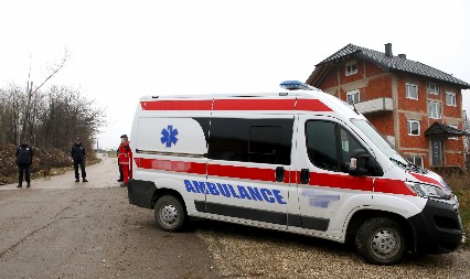 BAKA DOBILA INFARKT, PA PALA NIZ OBALU REKE Tragedija u selu Senje