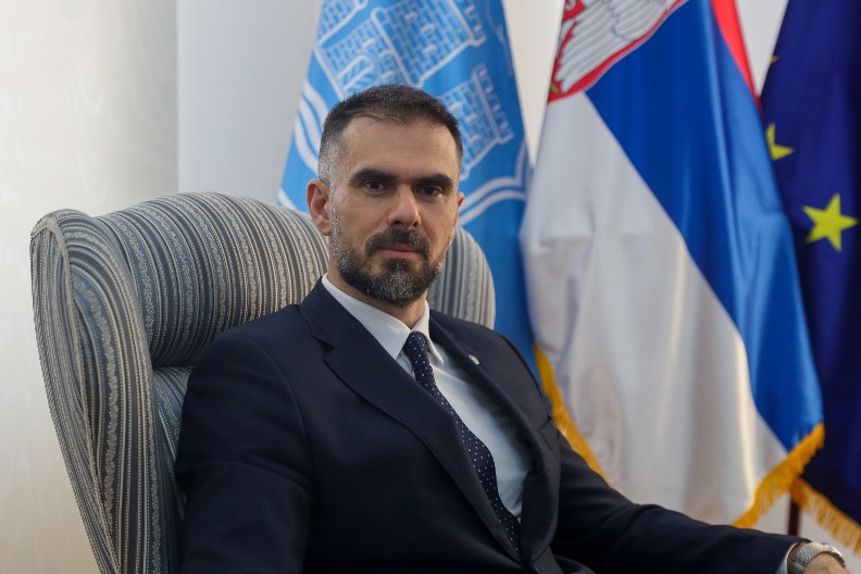 MIĆIN OŠTRO UDARIO NA PAJTIĆA: "Četiri godine vladao nezakonito, sa samo 5,8 odsto podrške, a sada optužuje Vučića!“