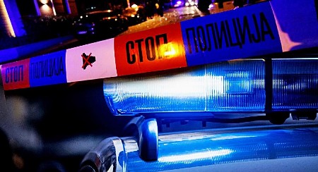 HOROR U SREDNJOJ MEDICINSKOJ ŠKOLI U BEOGRADU Hitna pomoć prevezla dečaka (16) u Urgentni centar