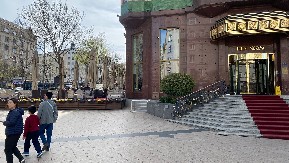 KUĆA NA TERAZIЈAMA GDE JE GOREO NOVAC: Tajna Palate Atina – zašto je u njoj nestalo najveće blago i zavera iz 1941.