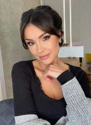 DRAGANA MIĆALOVIĆ KUPILA LUKSUZNU NEKRETNINU U enterijer uložila basnoslovnu sumu novca, a evo kako izgleda njen dom (FOTO)