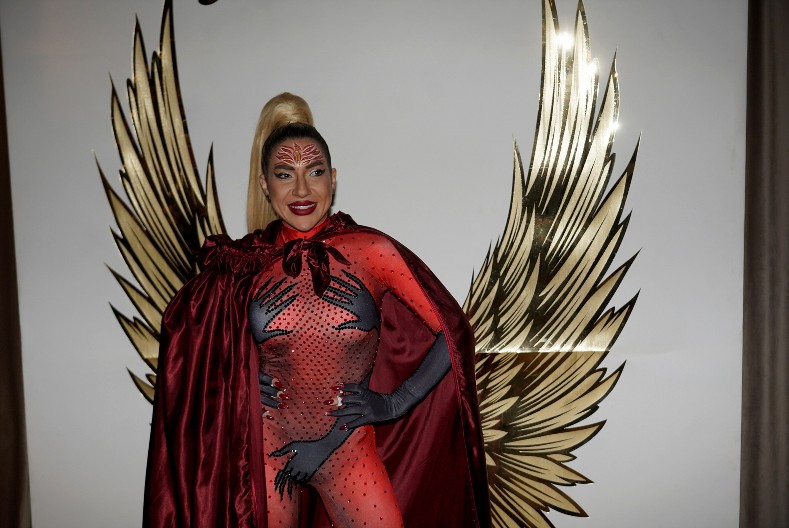 "DETE NAŠMINKANO, A ONA KAO ZA ŠIPKU, GDE SU SLUŽBE?" Pevačica udarila na Jovanu Jeremić: "Ovo je previše, čak i podrum ima dno"