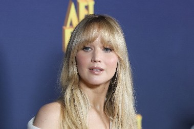 DETE JOJ POKVARILO PLAN Glumica rešila da operiše ovaj deo tela nakon porođaja, i neće se na tome zaustaviti, želi još jednu stvar