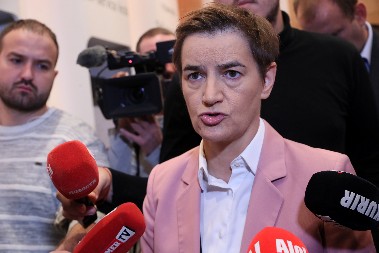 "NADAM SE DA NEĆE BITI JOŠ JEDAN POZIV NA KOMEMORATIVNI SKUP KOJI ĆE SE PRETVORITI U PARADU NASILJA" Brnabić o skupu 1. novembra u Novom Sadu