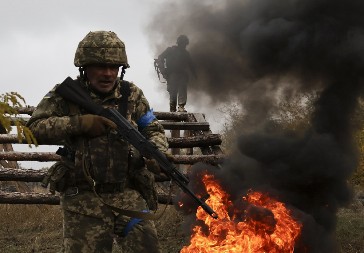 PREOKRET U NAJVATRENIJOJ TAČKI NA FRONTU! Ukrajinci se ipak ne predaju, Rusi javljaju koga OSU šalje u paklenu borbu