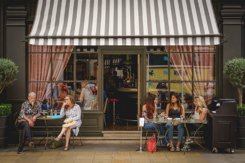 NA DAN ŽALOSTI PRAVILI KONCERT Muzika treštala na Dorćolu, komšije zvale policiju, a onda se oglasio i lokal