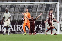 OVAJ ČOVEK JE NEUNIŠTIV Nova Tadićeva majstorija (VIDEO)