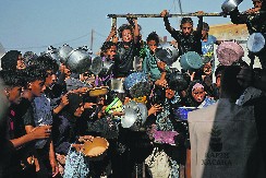 PAKAO U GAZI JOŠ TRAJE Skoro milion dece gladuje