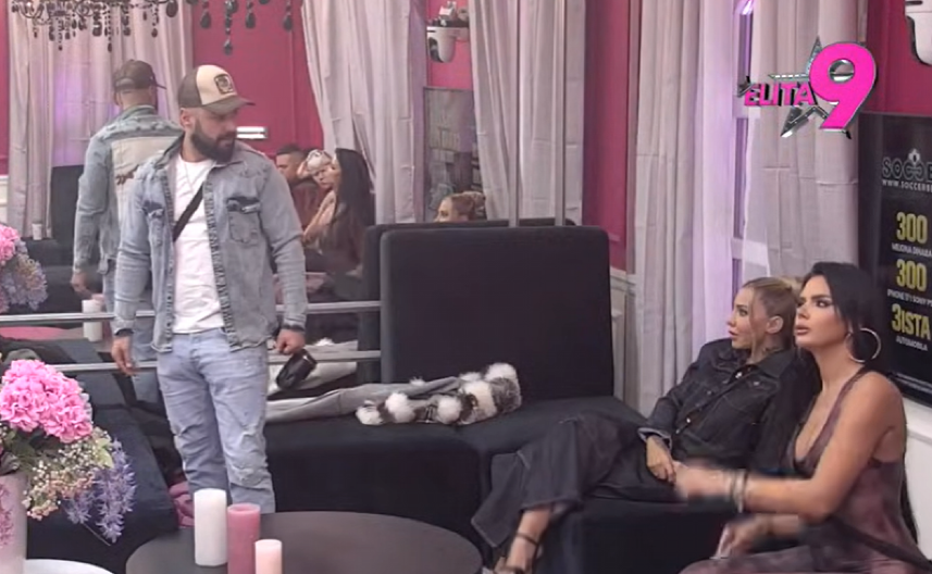 "MENJAĆEMO SE MOMAKA" Anita isprovocirala Aneli, a ona joj odmah zapušila usta pred svima! (FOTO)