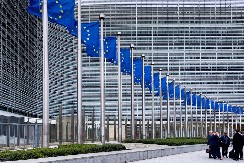 BELGIJA POD OPSADOM DRONOVA: Zatvoreni Brisel i Lijež – letovi stopirani!