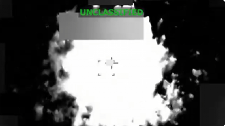 "SMRTONOSNI KINETIČKI NAPAD NA BROD TERORISTA" Brutalna akcija američke vojske na Karibima, troje mrtvih (VIDEO)