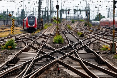 UŽAS U RIJECI Mladića (20) udarila struja! Popeo se na vagon i umalo stradao