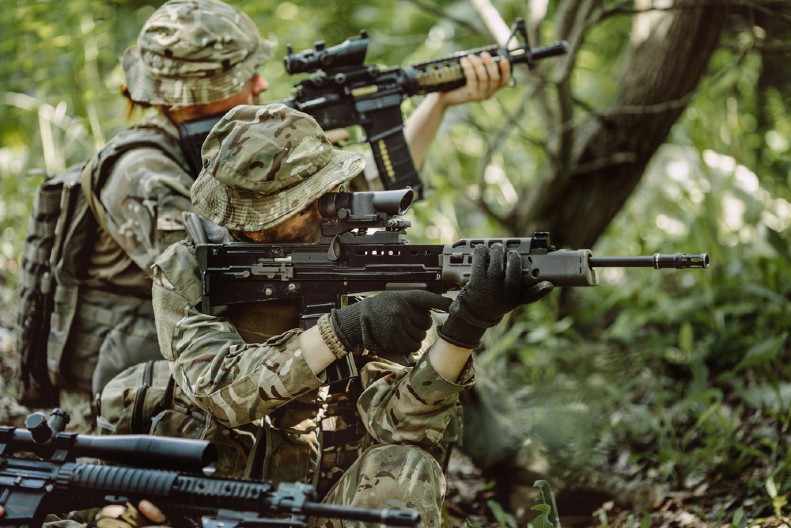 ZA KIM ZVONA ZVONE NA KIM? Venci za 14 poginulih britanskih vojnika, šta im se dogodilo?