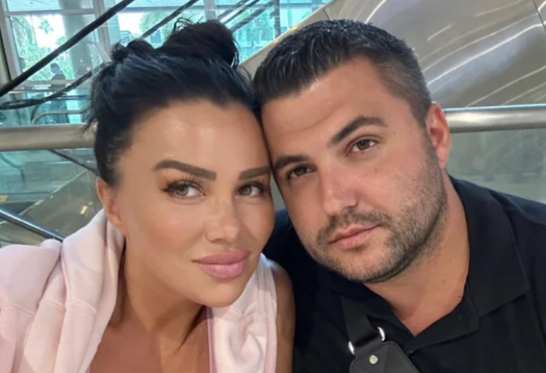 ASMIN PAO U OČAJ ZBOG STANIJE Došle mu glave Mina i Maja, shvatio da je ostavljen, ne može da dođe sebi!