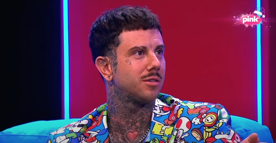 FILIP ĐUKIĆ IMA TETOVAŽU I NA POLNOM ORGANU Ceo je išaran, a sad priznao šta je istetovirao na intimi!