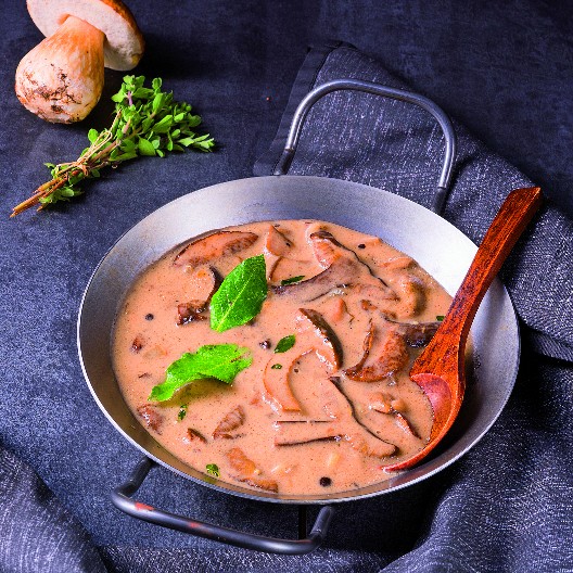 POTAŽ OD PEČURAKA GREJE DUŠU I TELO Pun vitamina i preukusan, sipaćete tanjir više