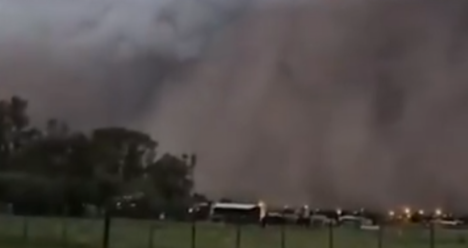 APOKALIPTIČNE SCENE, OLUJA PRETI DA POKOSI SVE! Razorno nevreme se nadvilo nad Argentinom! (VIDEO)