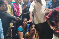 DEVOJČICA UMRLA NAKON KAZNE! Nastavnik je naterao da uradi 100 čučnjeva zbog kašnjenja, jeziv slučaj trese Indiju! (VIDEO)