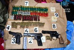 ODUZETO ORUŽJE U BUDVI: Po prijavi člana porodice policija oduzela oružje i municiju u ilegalnom posedu