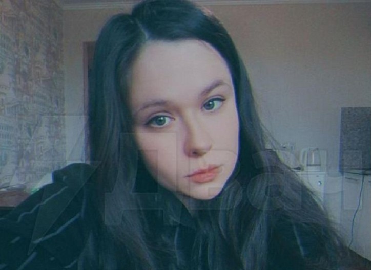 OVO JE MAJKA KOJA JE SINU (6) ODSEKLA GLAVU: Stavila je u ranac i bacila, policija u stanu zatekla horor! (FOTO)