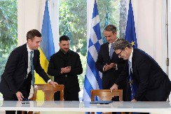 NEMA ZIME ZA UKRAJINU, ENERGETSKI SAVEZ U JEKU RATA! Zelenski se sastao sa Micotakisom, potpisali su!