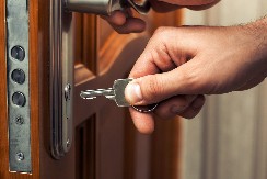 Užičani smislili ključ koji otvara svaku bravu: Može i za auto, a potrebna je jedna stvar