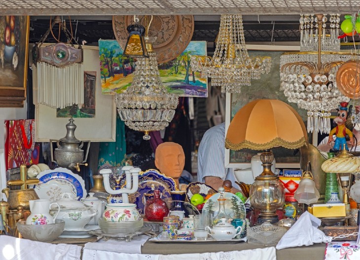 BEOGRAĐANIN OTKRIO PRAVO BLAGO NA BUVLJAKU Ni slutio nije šta se krije u prašnjavoj kutiji