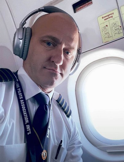 POJEO PSIHODELIČNE PEČURKE PA UMALO DA SRUŠI AVION Bivši pilot pušten na slobodu (FOTO)