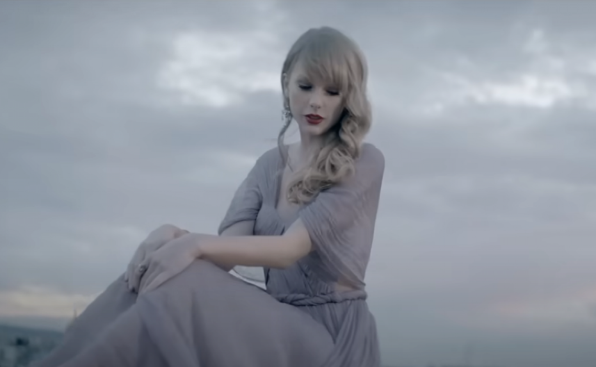 ZAŠTO TEJLOR SVIFT NIJE ODGOVORILA NA VAŠU PORUKU? Izraz parasocijalno proglašen za reč godine, a evo kakve veze ima sa pop zvezdom