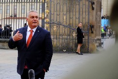 "TE PARE NA POSTOJE" Orban je otkrio: Tražila je opet, za rat, za Ukrajinu, bezo će dobiti odgovor!