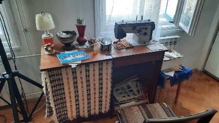 OVAJ UREĐAJ JE IMALA SVAKA KUĆA U BIVŠOJ JUGI Zujao je i tresao se, ali bez njega nije moglo da se ZAMISLI veče - budi sećanje na lepša vremena! (FOTO)