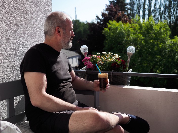 SLUČAJ U BEČU KOJI JE PODIGAO BURU Danijel pušio na terasi, a sud ga kaznio sa 13.000 evra