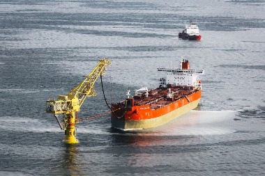 TANKERI RUSKE NAFTE LUTAJU Zarobljeno 48 miliona barela