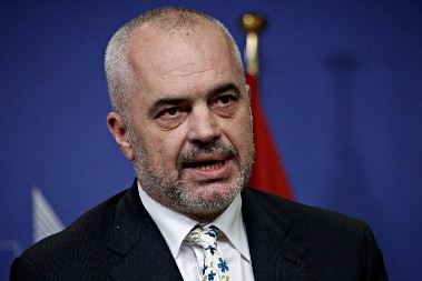 RAMA O KRIMINALU: Italijani su Albanci koji nose Versaće