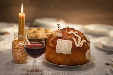 KAKO SE PRENOSI KRSNA SLAVA SA OCA NA SINA? Srbi uporno prave ovu grešku - evo šta kažu pravoslavna pravila!