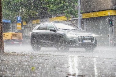 STIŽU UPOZORENJA OD RANOG JUTRA AMSS poručio: Pogoršanje uslova za vožnju zbog OVE DVE STVARI