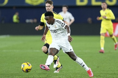 NOVI UGOVOR SA KRALJEVSKIM KLUBOM Vinisijus i Real Madrid blizu dogovora oko nastavka saradnje