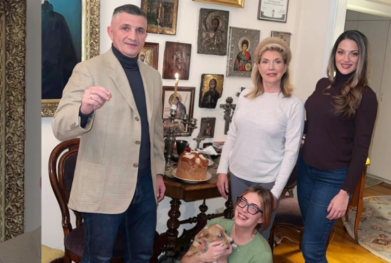 SUZANA MANČIĆ OTKRILA U KAKVIM JE ZAISTA ODNOSIMA SA ZETOM Voditeljka uoči krsne slave izustila šta joj je na duši