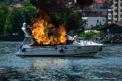 POŽAR NA BRODU  Drama u Los Anđelesu