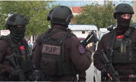 POLICIJSKA AKCIJA NA SEVERU CRNE GORE: Zaplenjeni oružje, eksploziv i droga