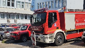 DRAMA KOD ČAČKA  Muškarac i žena kolima upali u jezero, potraga je u toku