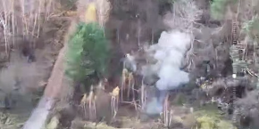 KADIROV OBJAVIO SNIMAK UNIŠTENJA OBJEKTA UKRAJINSKE VOJSKE Dron pogodio metu (VIDEO)