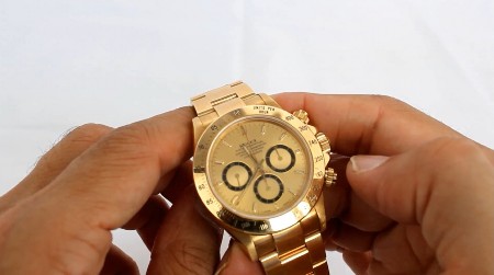 SKRIVENA IMOVINA: ASK otkriva - Đukanović nije prijavio luksuzne satove poznatih brendova