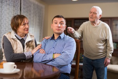 NA ČIJU DUŠU PADA GREH Evo koliko je dete u obavezi da se oduži roditeljima