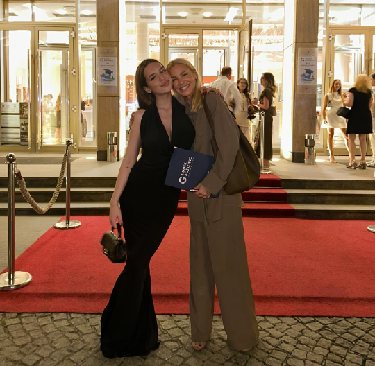 "I HANU GLEDAM DA OTKAČIM" Nataša Bekvalac brutalno iskrena, otkrila u čemu joj ćerka odmaže!