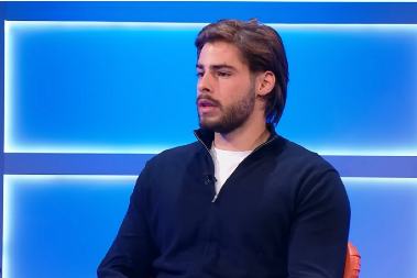 "LOŽIO" DRUGE DA PREKINU ŠKOLOVANJE I BLOKIRAJU, A ON SE OBRAZOVAO Roleks student sada to i JAVNO POTVRDIO