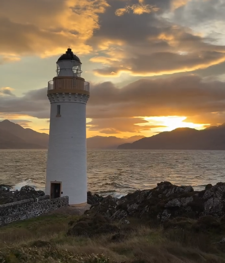 IZOLOVANO OSTRVO U ŠKOTSKOJ NUDI ODMOR ZA PRAZNIKE ZA MALE PARE Mnogo je zainteresovanih, ali postoji jedan uslov