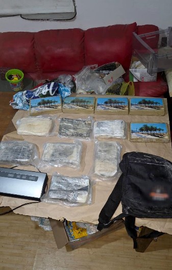 OVO JE ZAPLENJENA DROGA U BEOGRADU U velikoj akciji oduzeti automobili i 12 kila kokaina (FOTO)