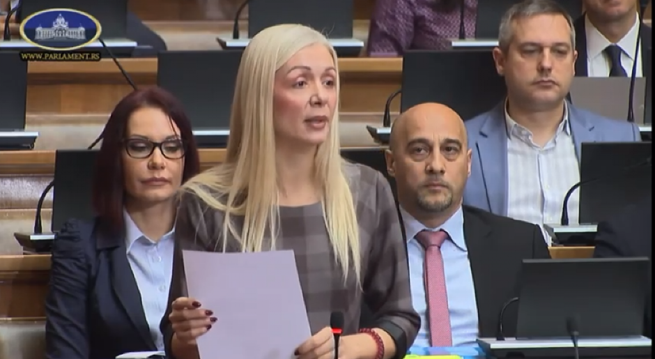 ĐILASOVKA JELENA MILOŠEVIĆ U SKUPŠTINI PRIZNALA: Đilas stoji iza "studentskih lista" na lokalnim izborima! (VIDEO)